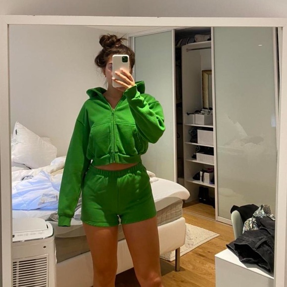 Aritzia TNA sweat set * selling together * - Picture 4 of 4